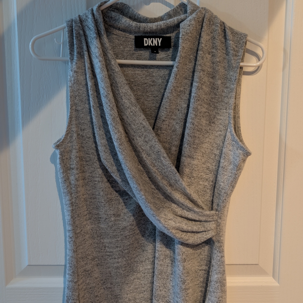 DKNY Gray Sleeveless Women's Top